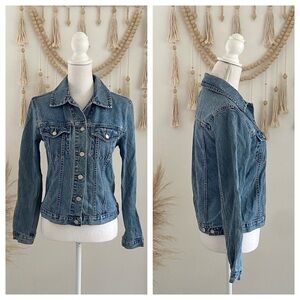 Vintage gap denim jean jacket late 90’s early y2k silver button classic small